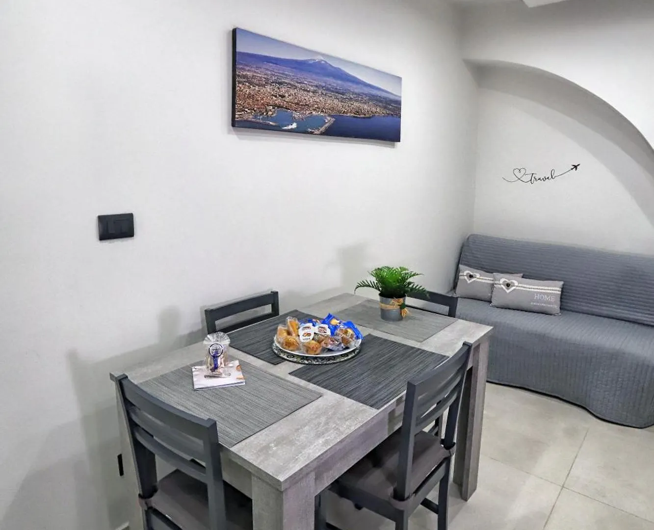 Vicolo 4 Apartment Aeroporto di Catania Fontana Rossa